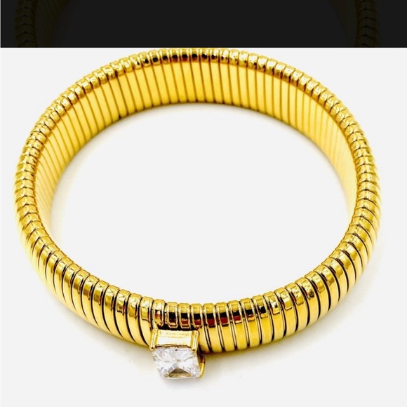 Stretchy Thick Gold Band Bracelet *NEW* - Picture 3 of 9